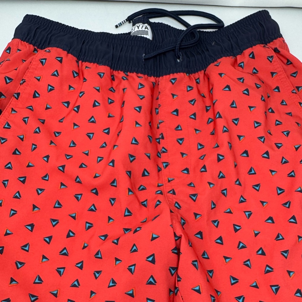 Men’s swim trunks - Size Small